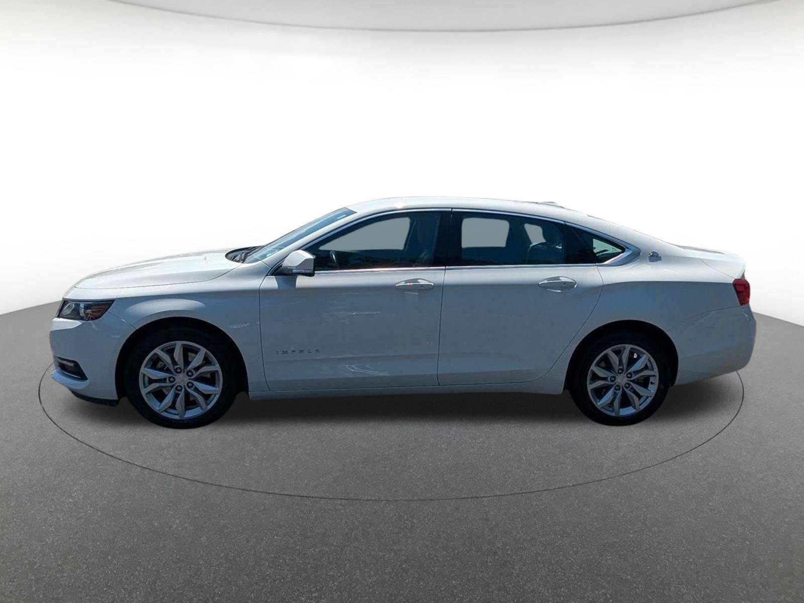 Certified Used 2018 Summit White Chevrolet LT image 8