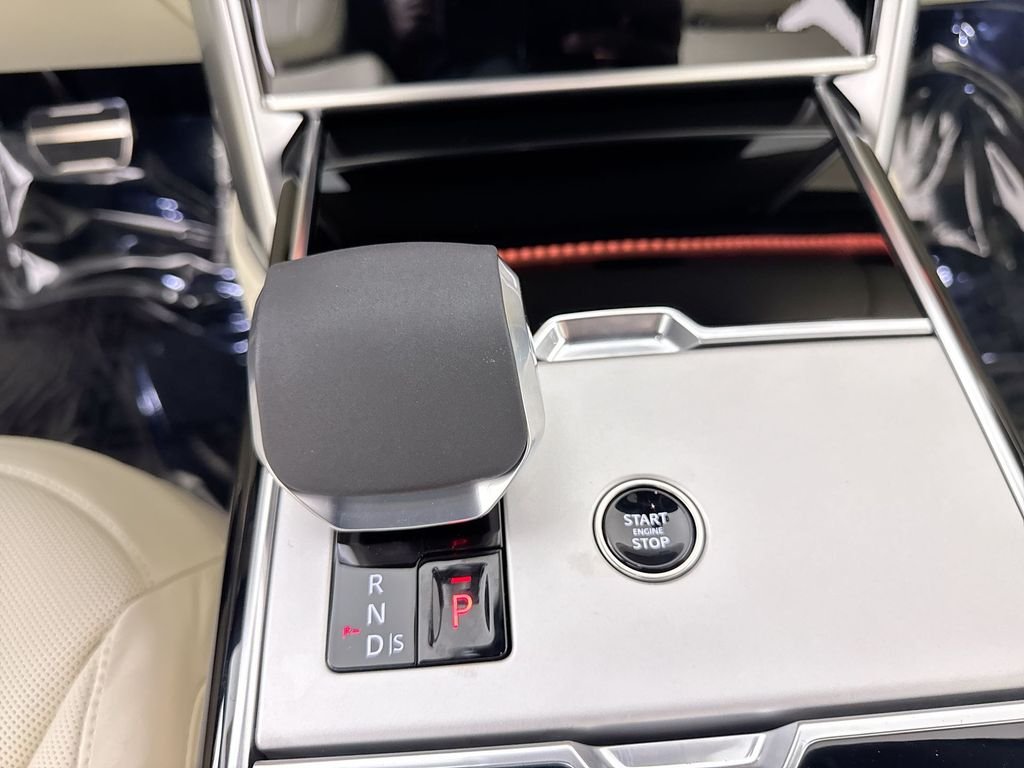 New 2026 OSTUNI PRL WHT Land Rover SE LWB image 18