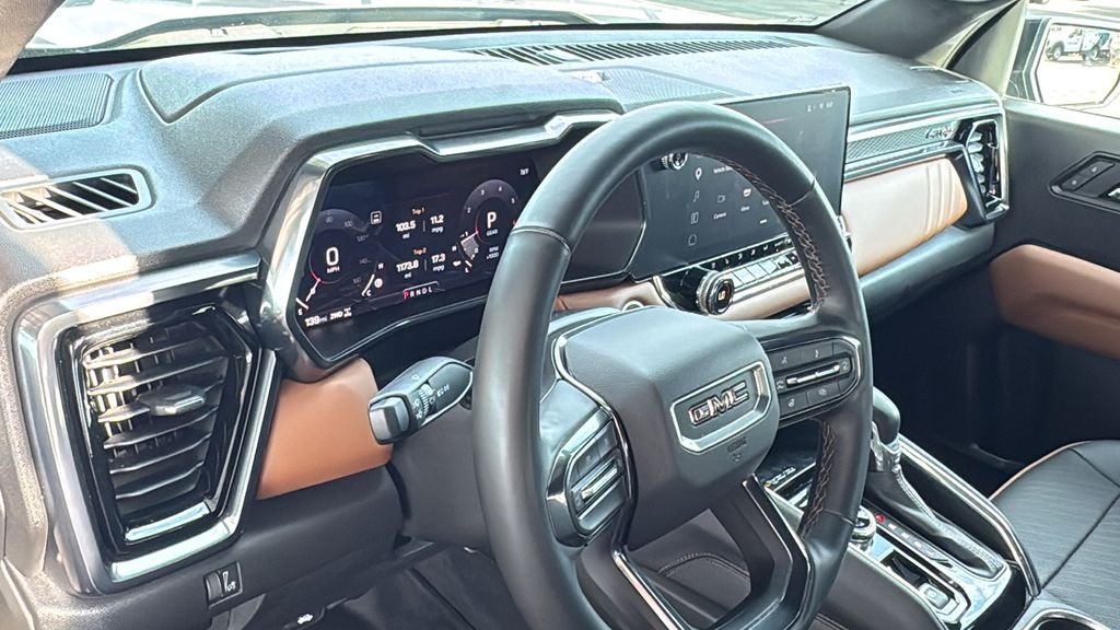 Used 2025 Silver GMC AT4 image 22