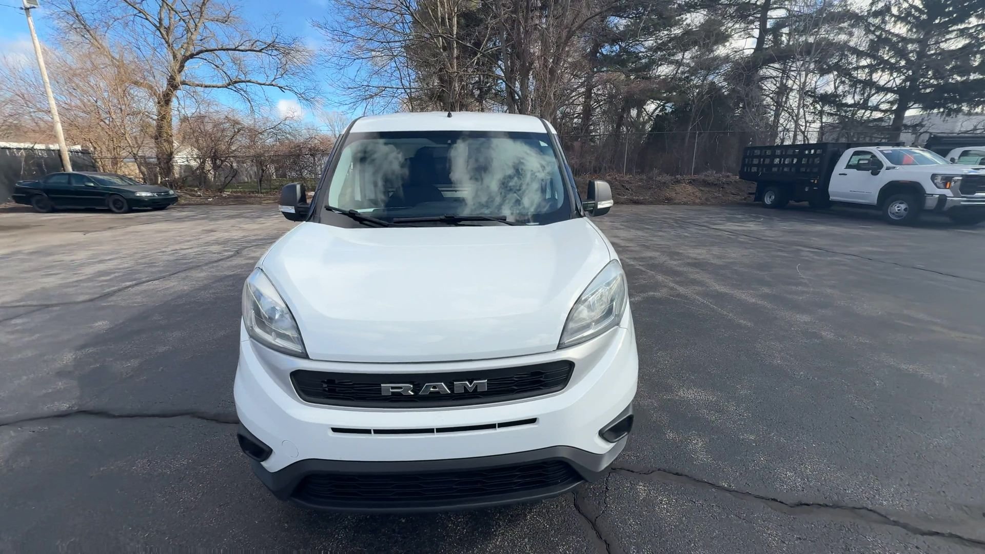 View vehicle photo 3