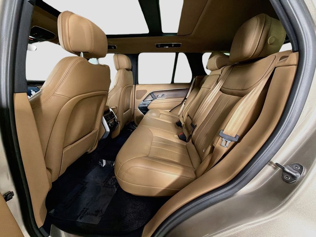 Used 2023 Gold Land Rover SE image 26