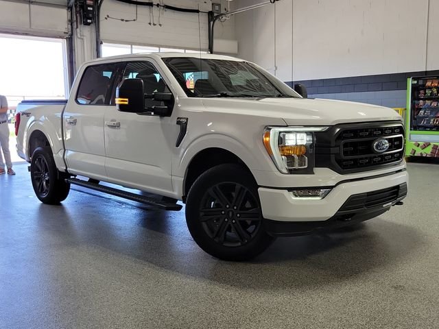 Used 2021 White Ford XLT image 1