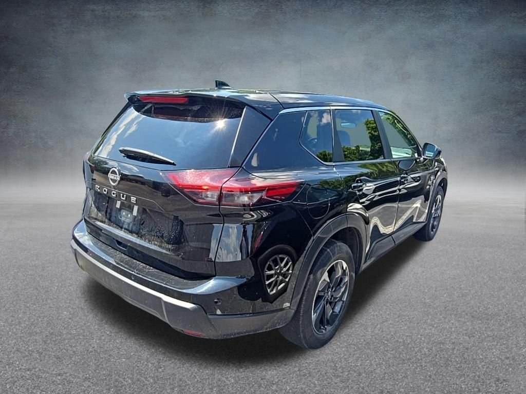 Used 2025 Super Black Nissan SV image 8
