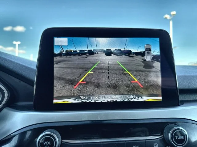 Used 2020 Red Ford SEL image 17