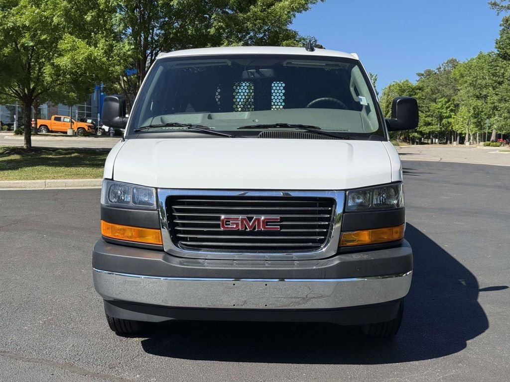 Used 2024 White GMC Work Van image 25