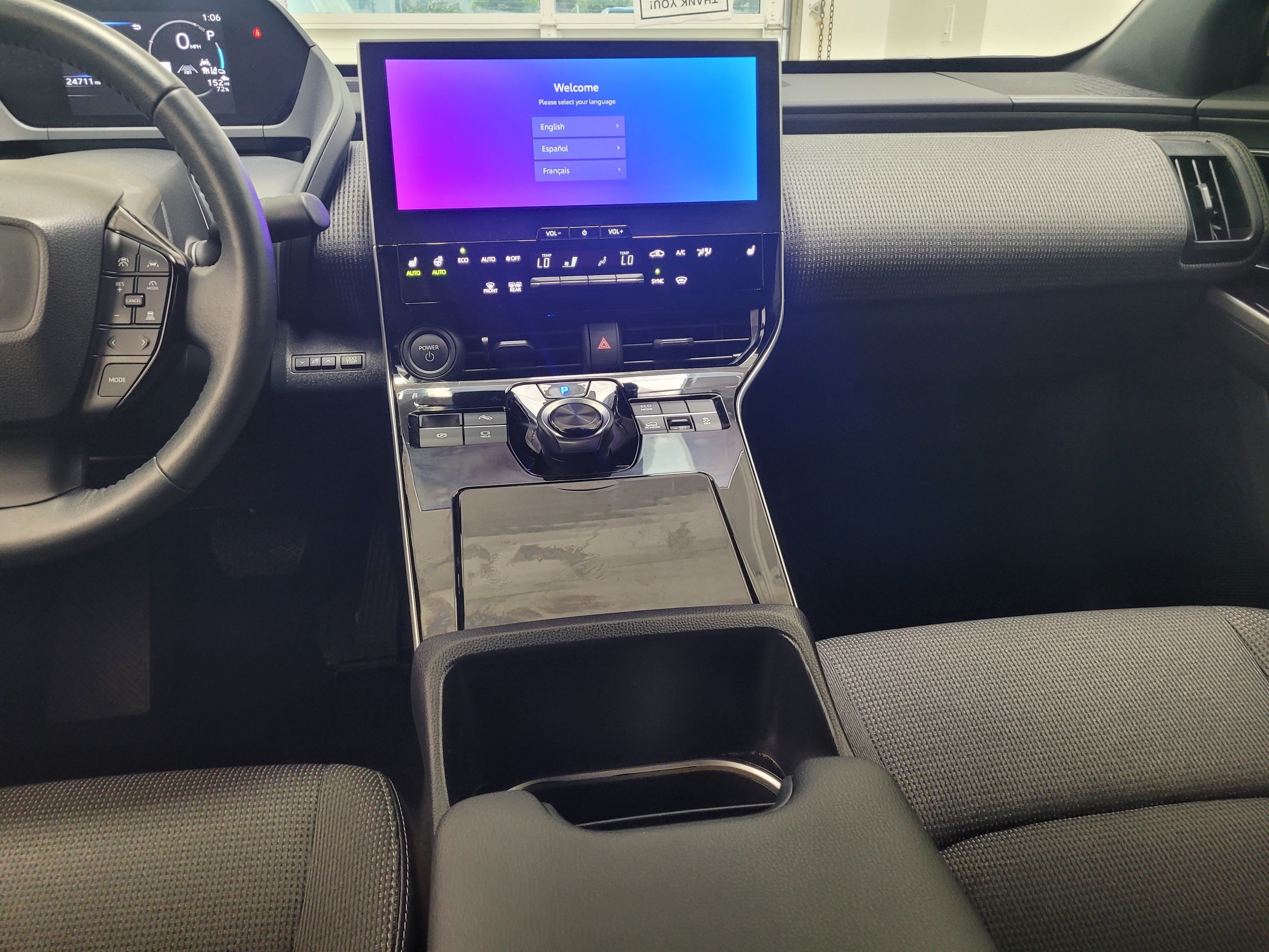 Certified Used 2024 White Toyota  image 18