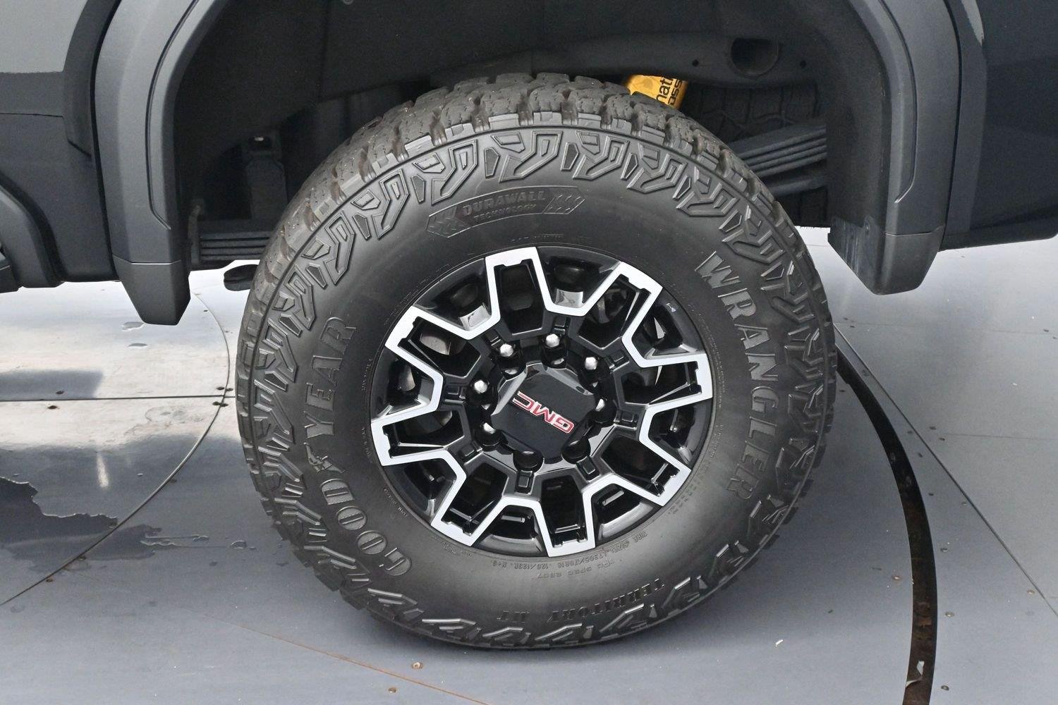 Used 2026 Onyx Black GMC AT4X image 37