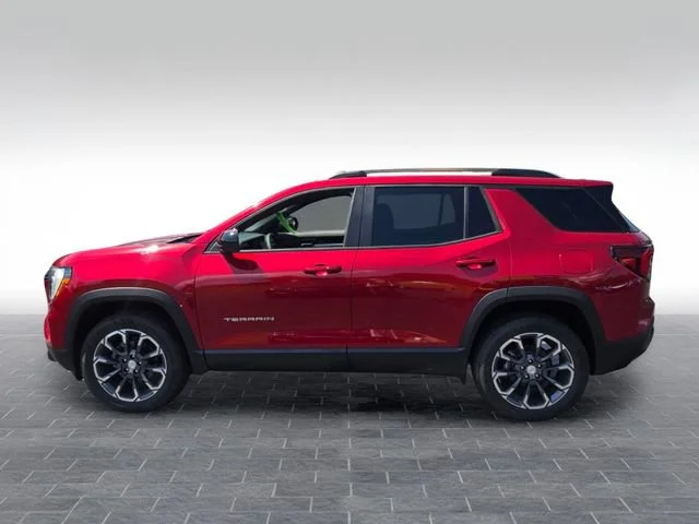 Used 2026 Volcanic Red Tintcoat GMC Elevation image 4