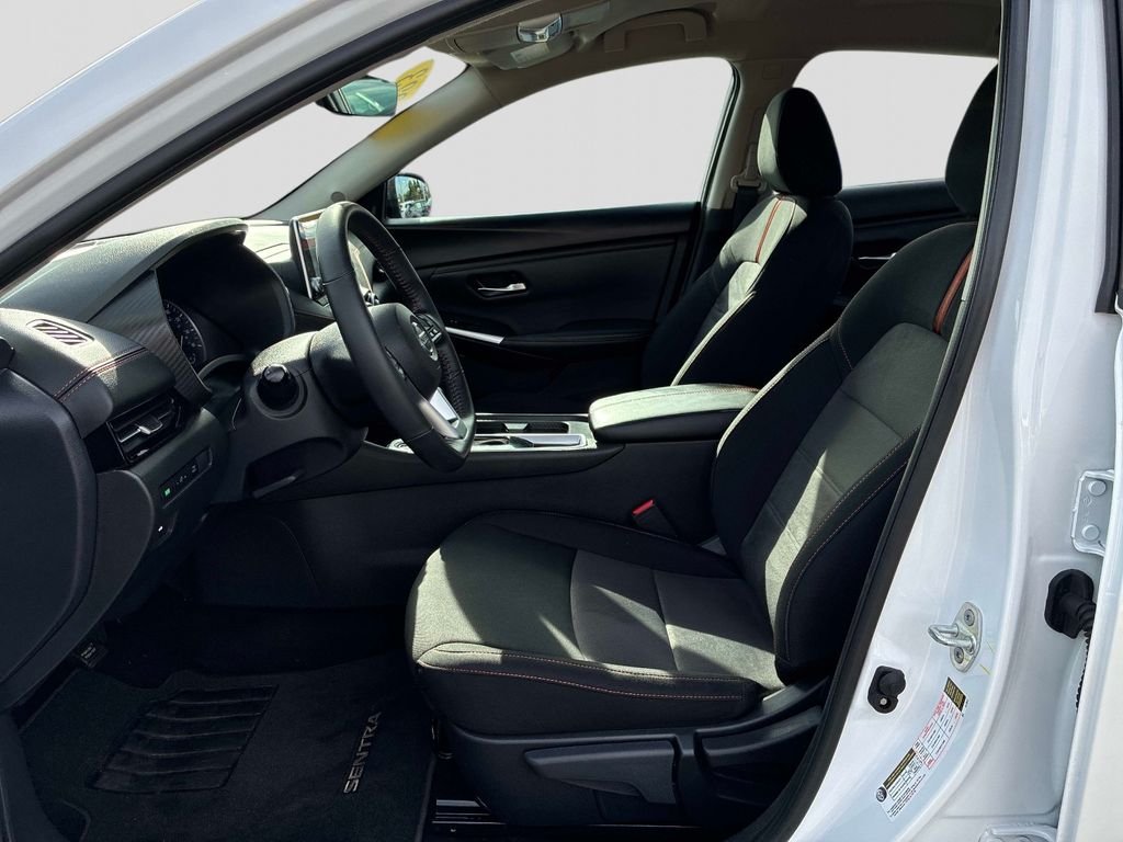 Used 2023 White Nissan SR image 20