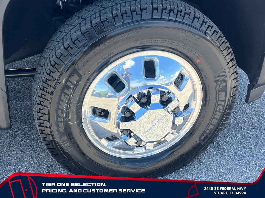 New 2026 Glacier White Tricoat GMC Denali DRW image 21