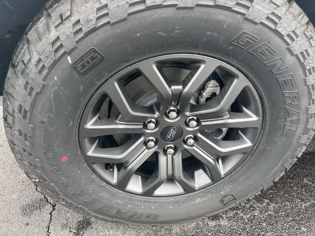 New 2025 Oxford White Ford Tremor® image 35