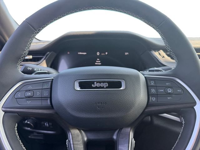 New 2026 Baltic Gray Metallic Clear-Coat Exterior Paint Jeep Altitude image 18