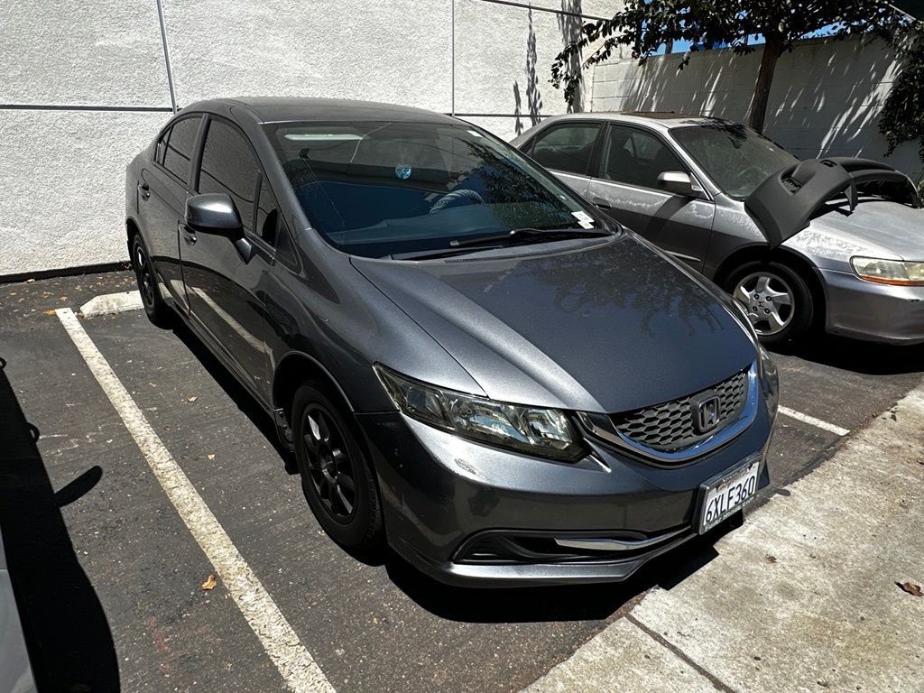 Used 2013  Honda LX image 9