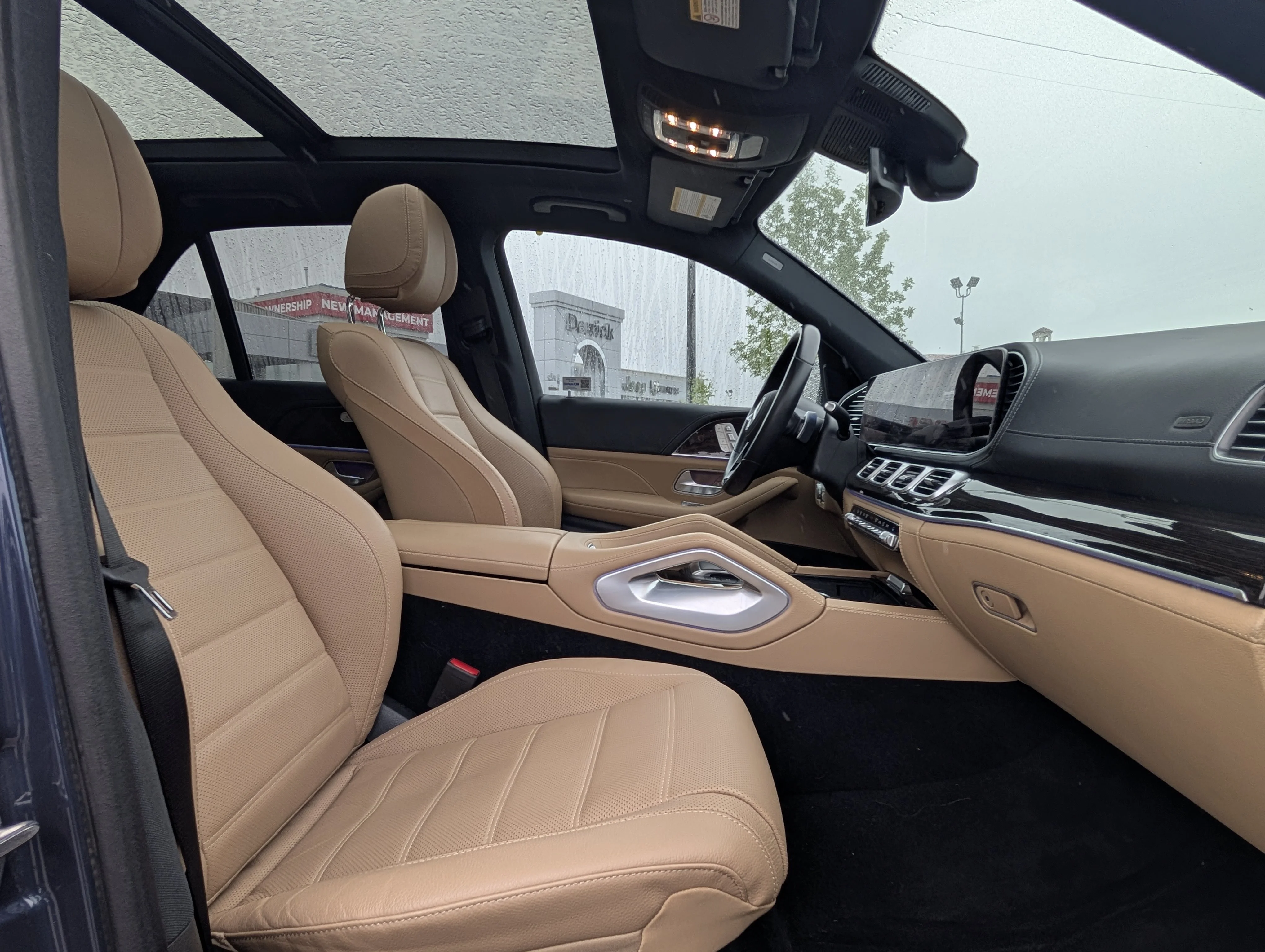 Used 2024 Black Mercedes-Benz GLE 350 image 22