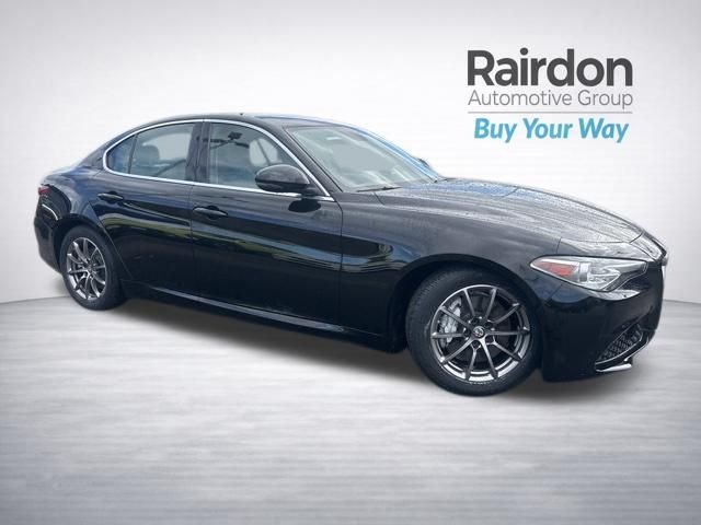 2018 Alfa Romeo Giulia Base