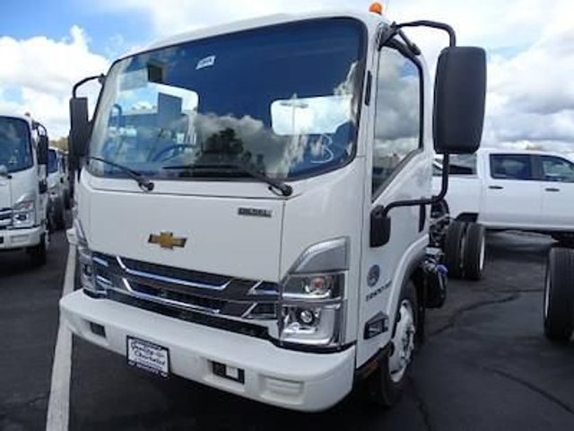 2024 Chevrolet Low Cab Forward 5500 XD 