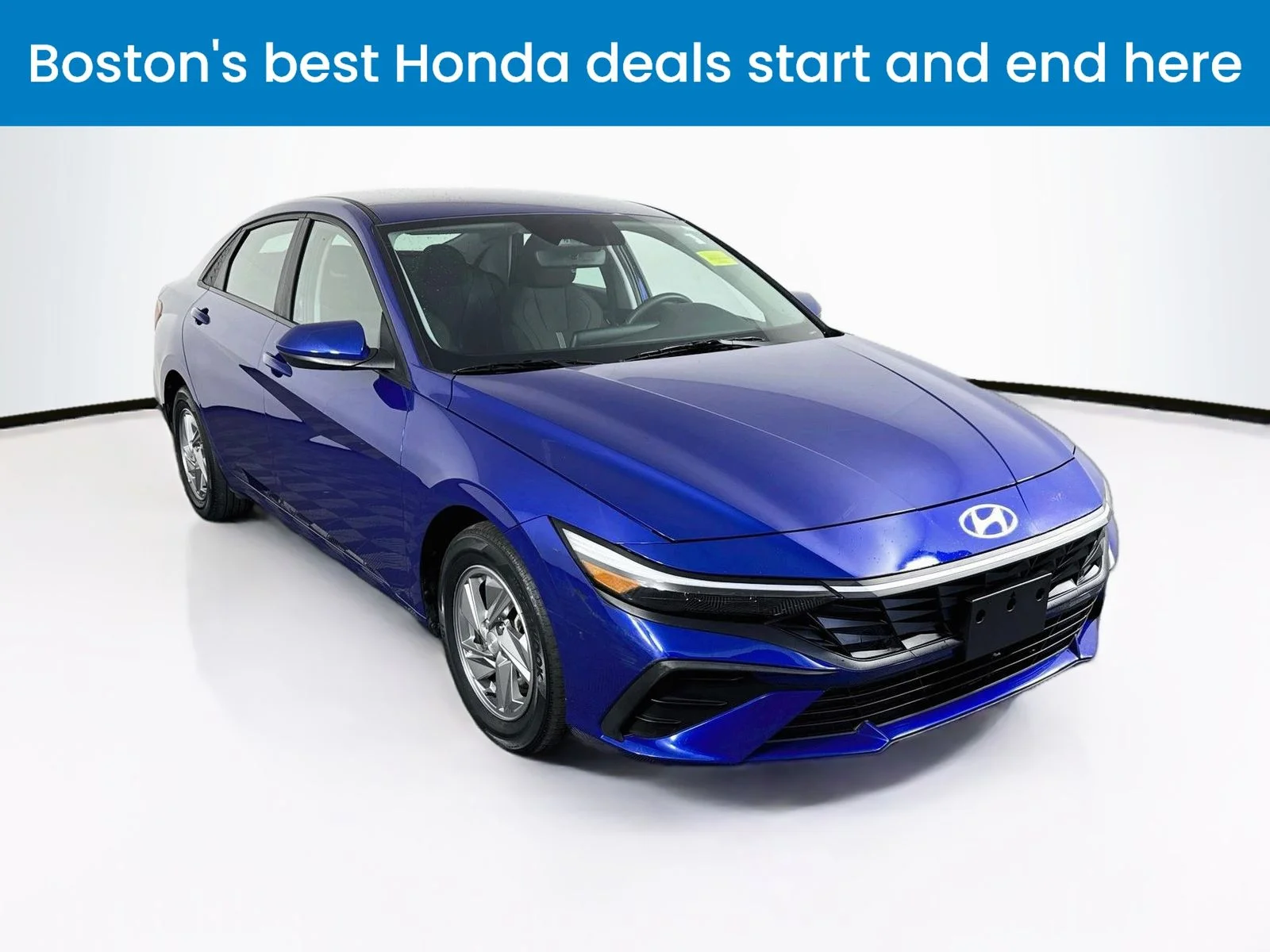 Used 2024 Blue Hyundai SE image 1