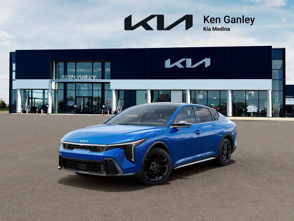 2026 Kia K4 GT-Line Turbo AT's photo