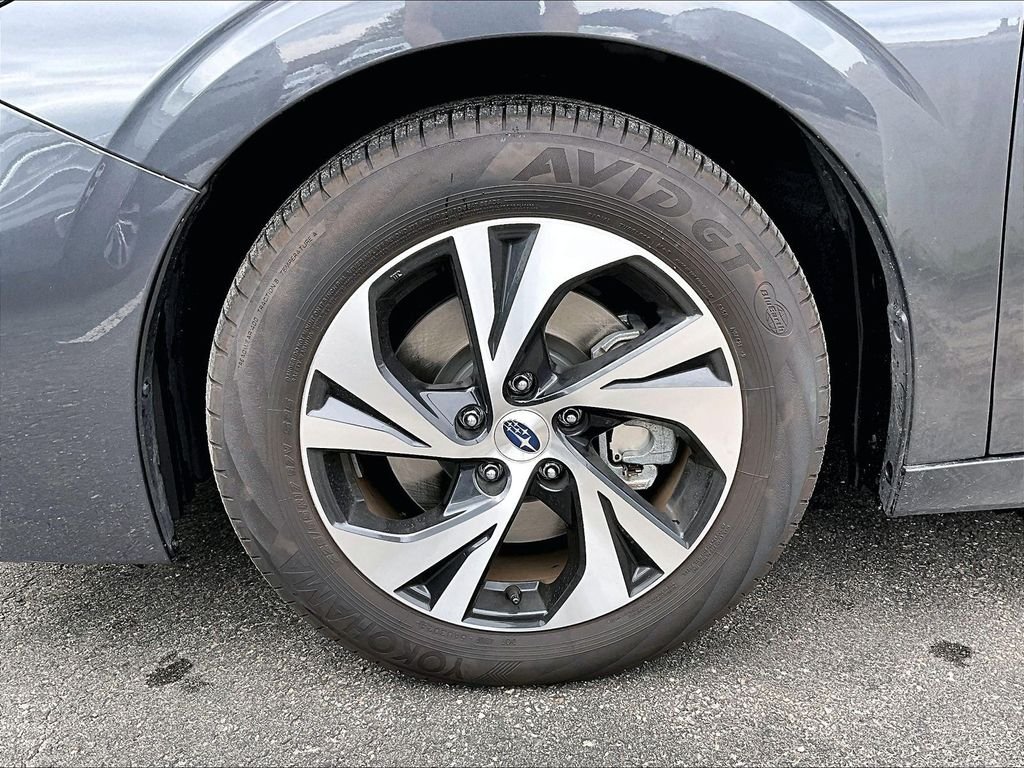 Used 2025 Magnetite Gray Metallic Subaru Premium image 7
