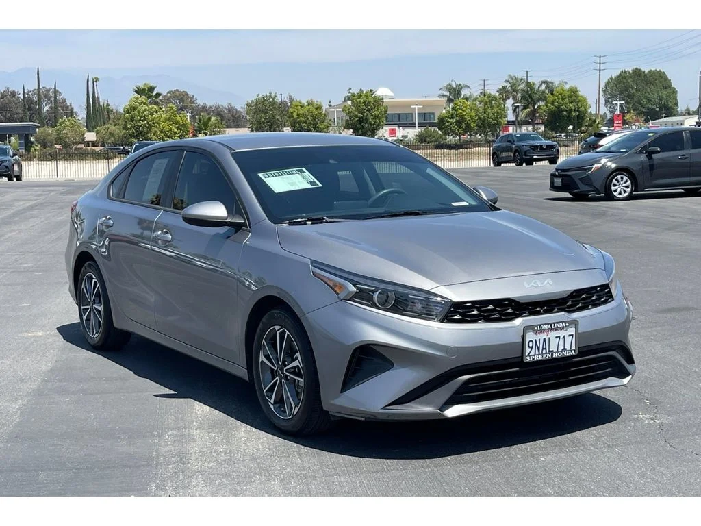 Used 2023 Steel Gray Kia LXS image 8
