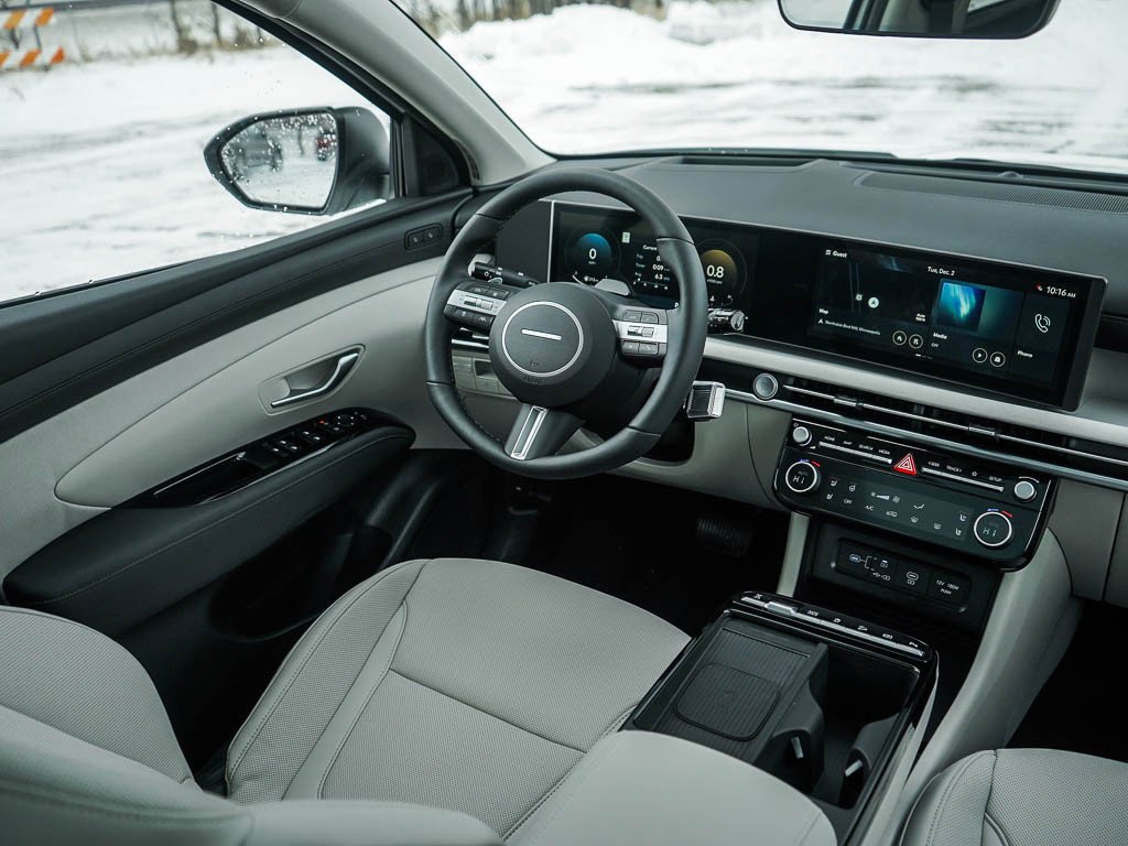 New 2026 Ecotronic Gray Hyundai Limited AWD image 15