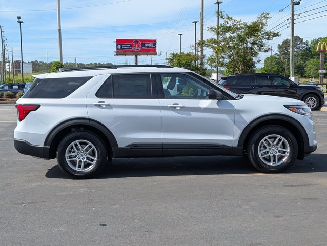 New 2026 Space White Metallic Ford Active image 8