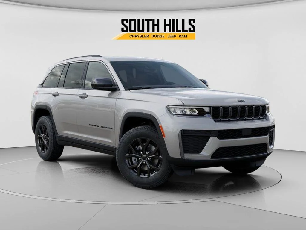 New 2026 Silver Zynith Exterior Paint Jeep Altitude image 5