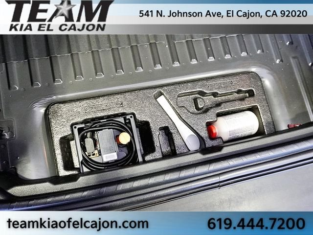 Used 2021 Black Ford Titanium image 15