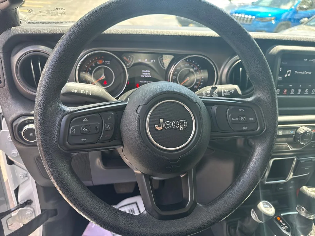 Used 2023 White Jeep Sport image 19