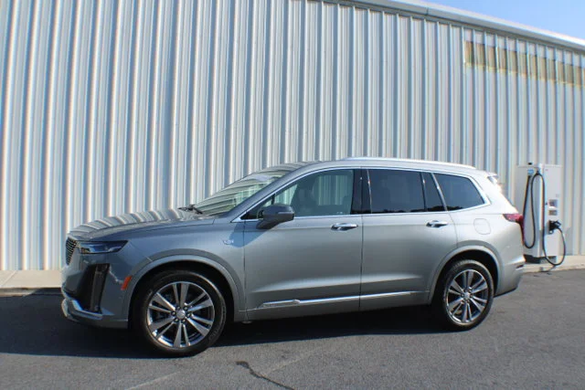 Used 2024 Argent Silver Metallic Cadillac FWD Premium Luxury image 4