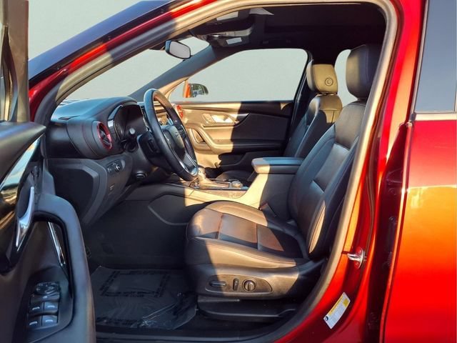 Used 2023 RADIANT RED TINTCOAT Chevrolet RS image 17