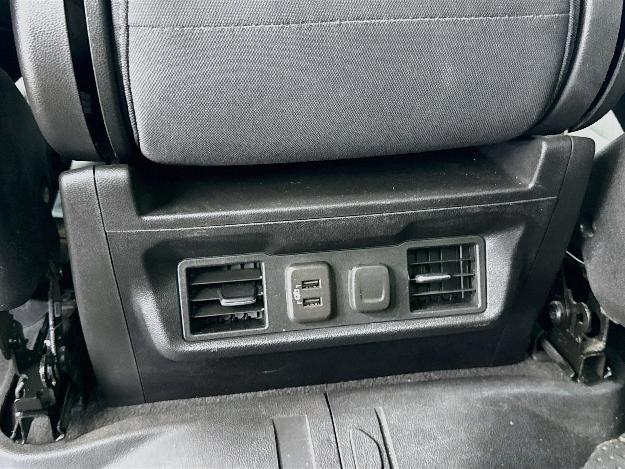Used 2022 Oxford Brown Metallic Chevrolet LT image 25