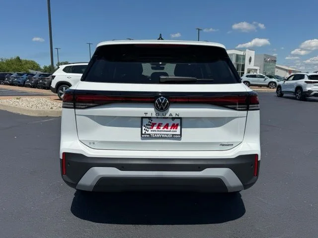 New 2026 White Volkswagen 2.0T SE image 6