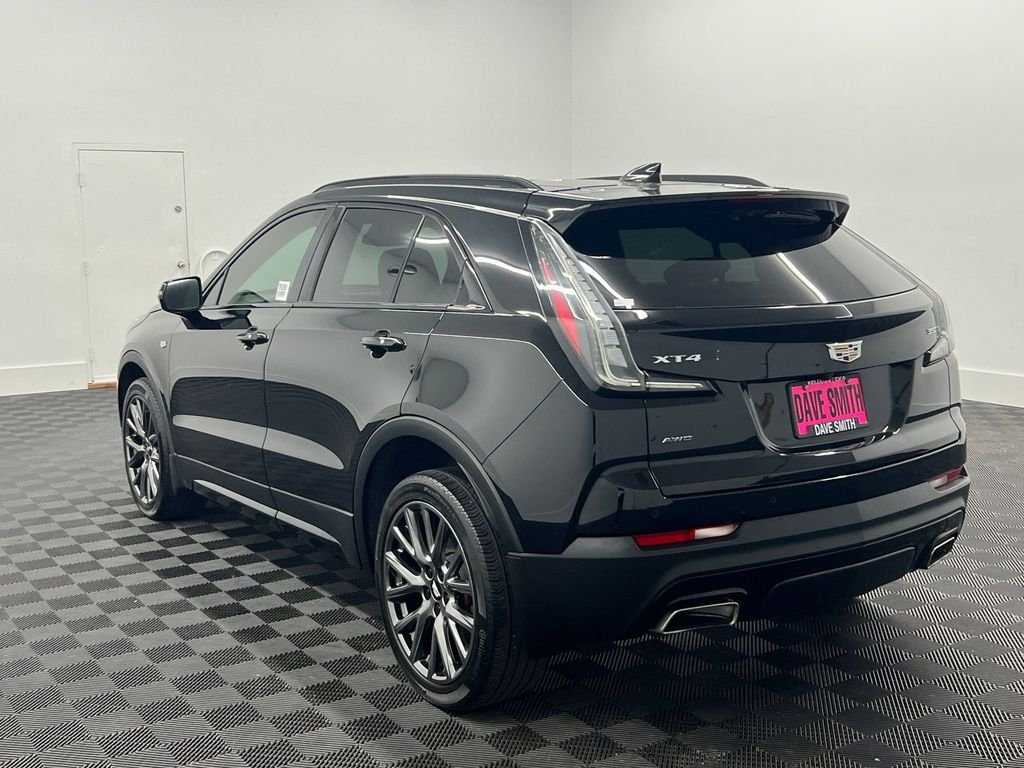 2021 Cadillac XT4 Sport photo 3