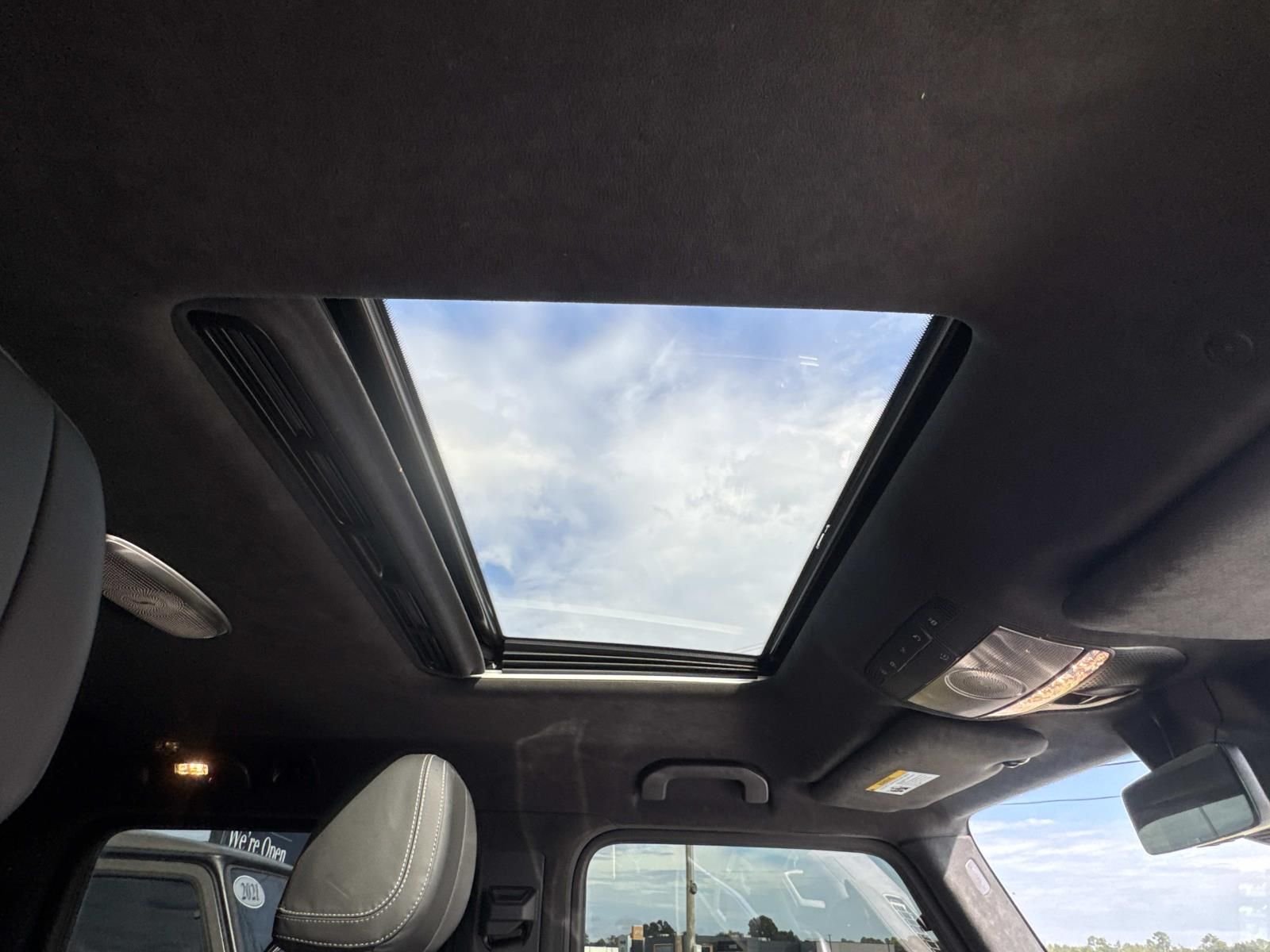 Certified Used 2025  Mercedes-Benz G 550 image 12
