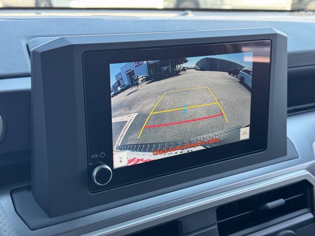 Used 2025  Toyota SR5 image 28