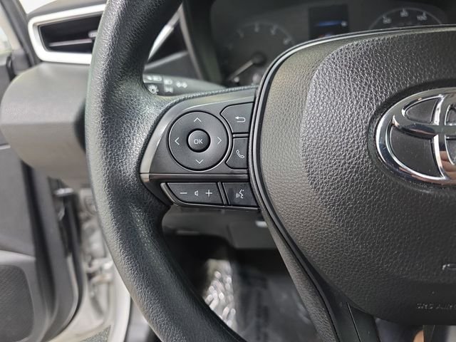 Used 2023 Silver Toyota LE image 17