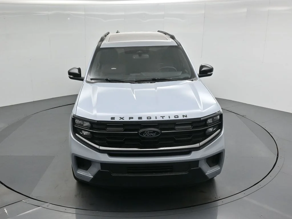 New 2026 Glacier Gray Metallic Tri-Coat Ford Platinum image 38