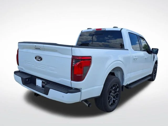 Used 2024 White Ford XLT image 18