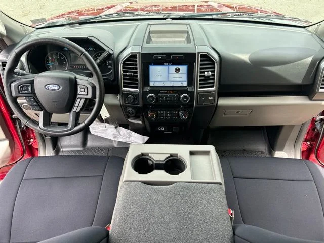 Used 2016 Red Ford XLT image 39