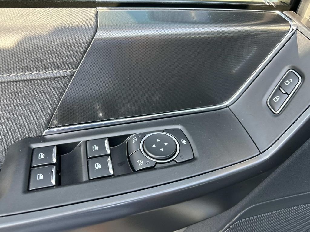 Certified Used 2024 Avalanche Ford XLT image 27
