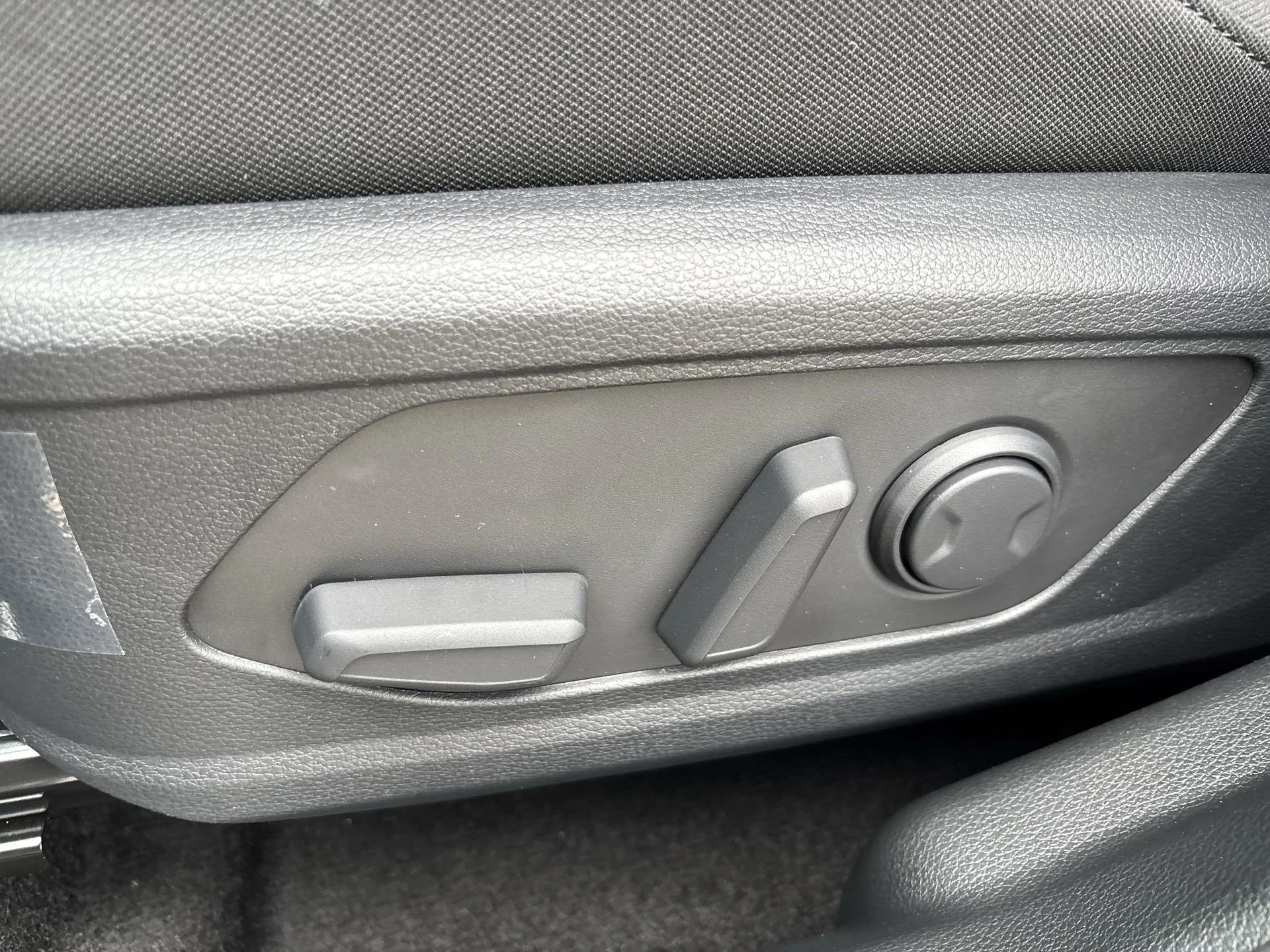 New 2027 Gravity Gray Kia S image 16