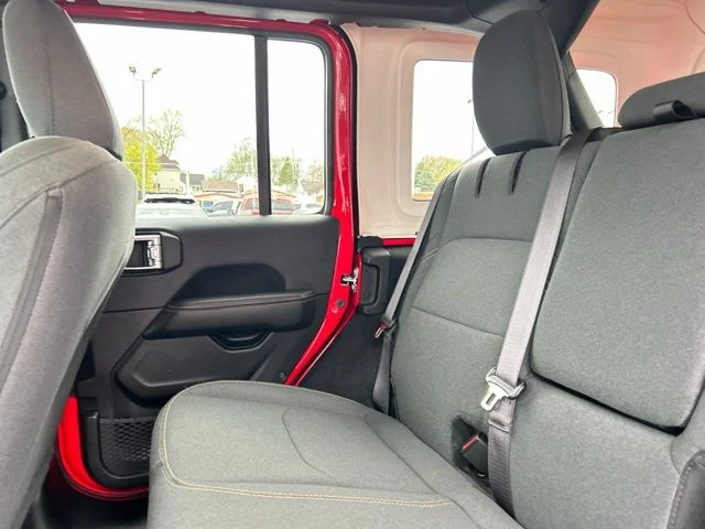 2025 Jeep Wrangler 4xe Sahara 4XE - Photo 23