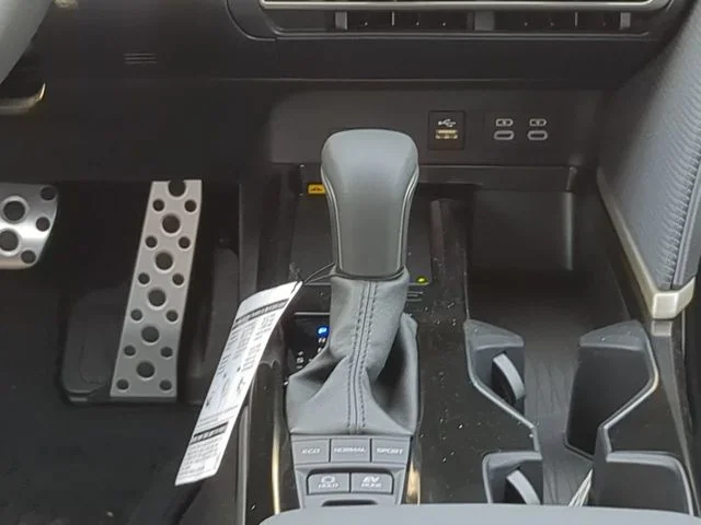 New 2026 Ice Cap Toyota SE image 18