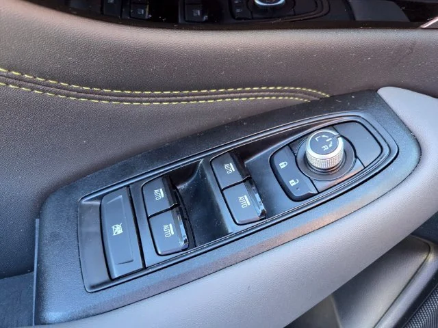 Used 2025 Gray Subaru Onyx Edition image 40