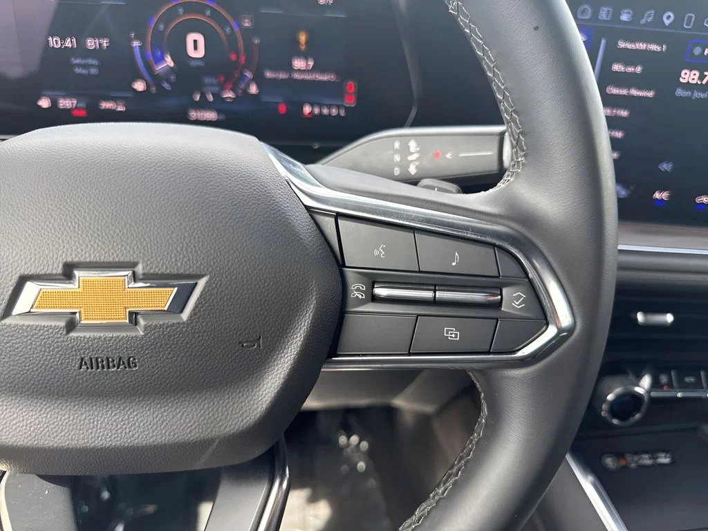Used 2025 Black Chevrolet LT image 17