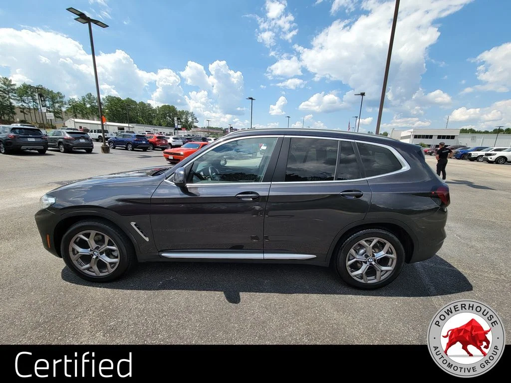 Used 2023 Gray BMW xDrive30i image 2