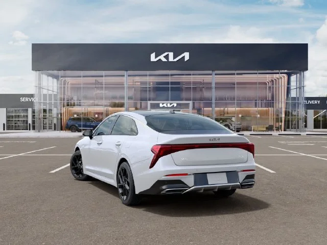 New 2027 White Kia GT-Line image 4