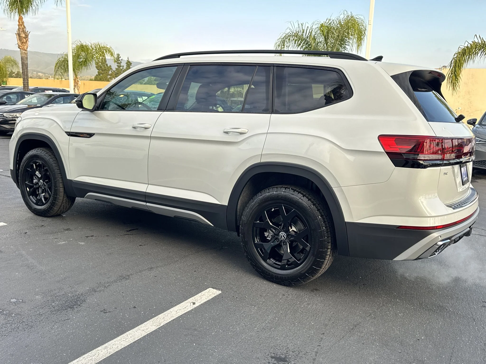 New 2026 Opal White Pearl Volkswagen 2.0T Peak Edition image 6