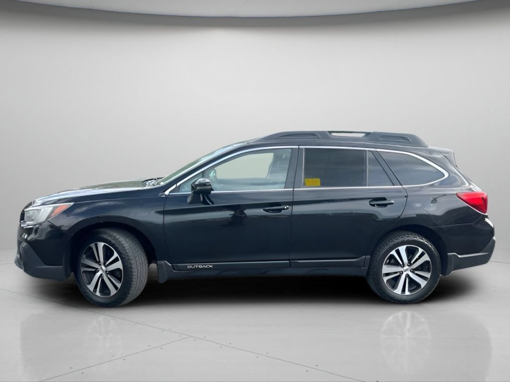 Used 2018 Crystal Black Silica Subaru 2.5i image 13